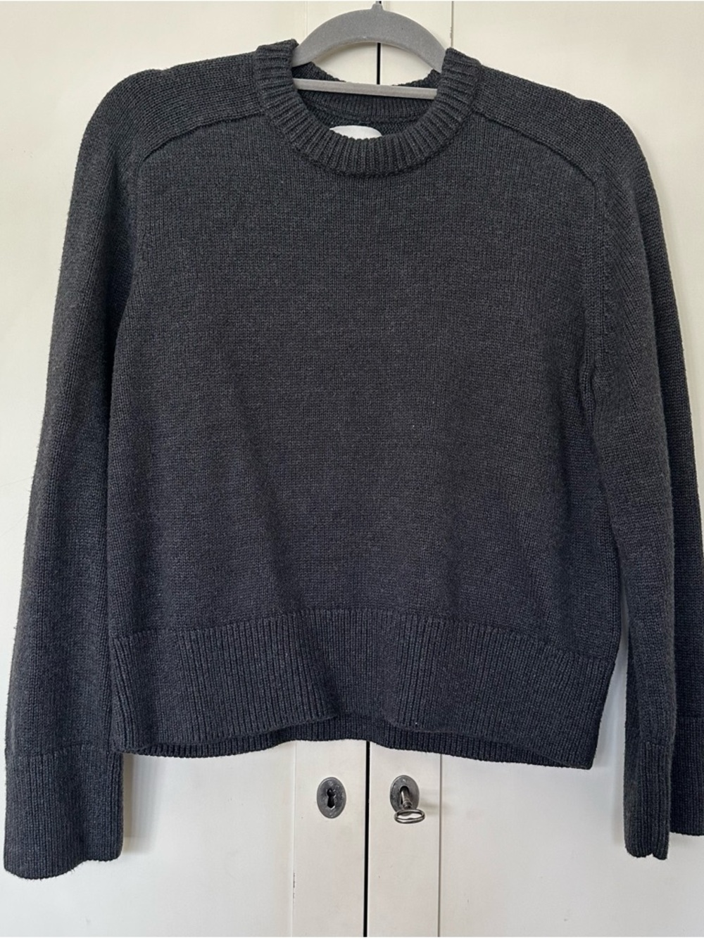 Abercrombie & Fitch Madeline Sweater Size XS Charcoal Minimalist Modern Timeless